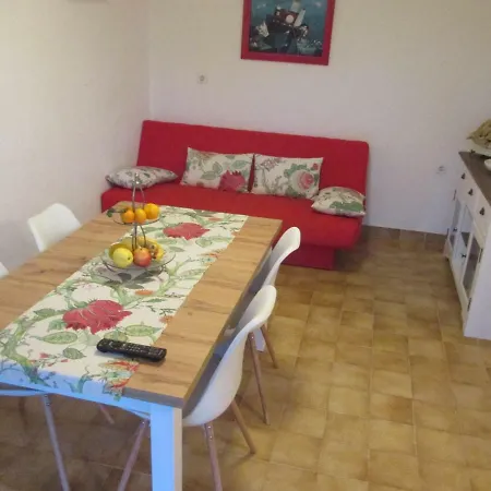 Apartment Lantana