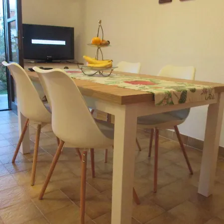 Apartment Lantana